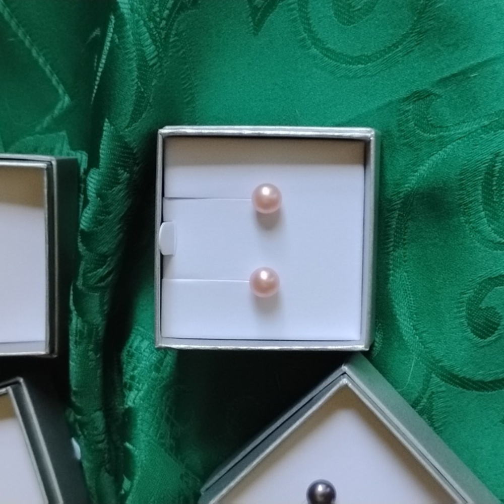 Elegant Pink Pearl Stud Earrings By Honora - Picture 3 of 6